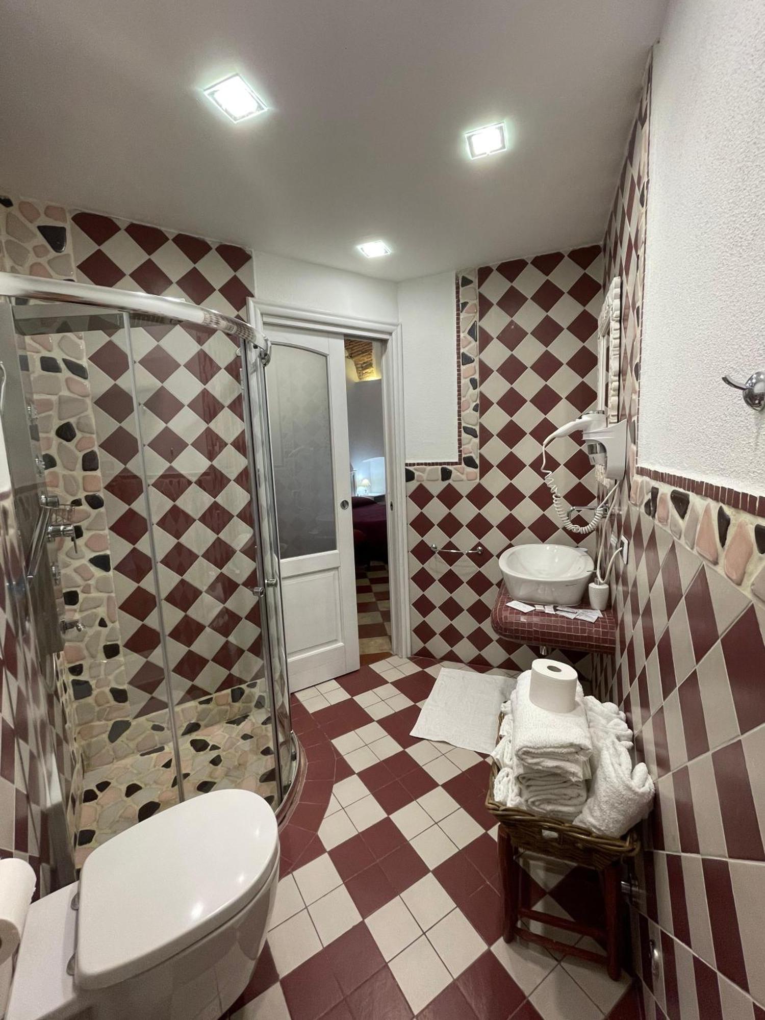 Ca' Du Batan Bed & Breakfast Spotorno Room photo
